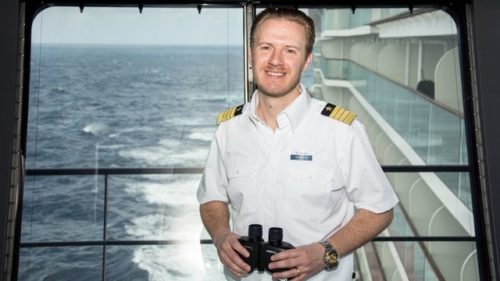 Kapitän Simon Böttger / Â© TUI Cruises